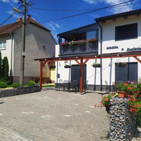 Penzion U Svatosa Mutěnice 外观 照片